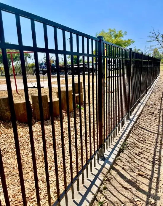 Can a Fence Withstand Hurricane Winds in the Panama City Florida?