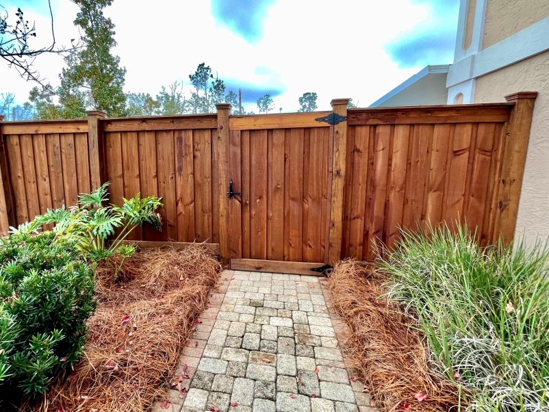 Photo of a residential wood gate in Panama City Florida