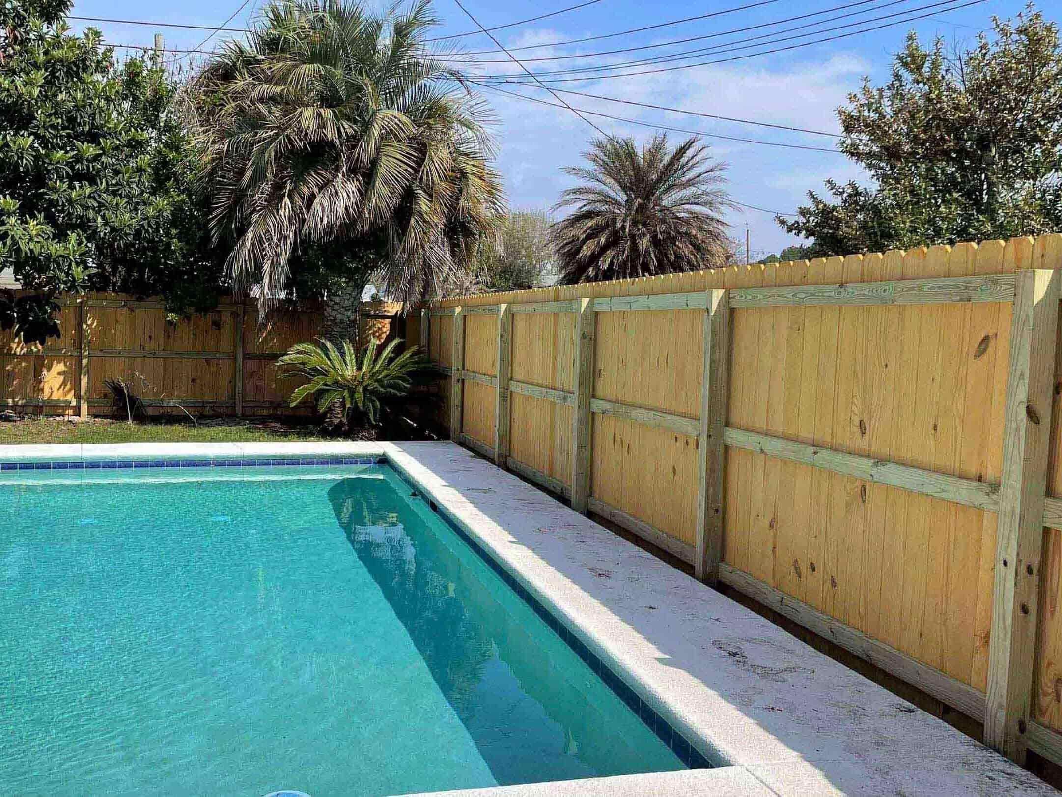 Photo of a wood fence in Panama City, FL