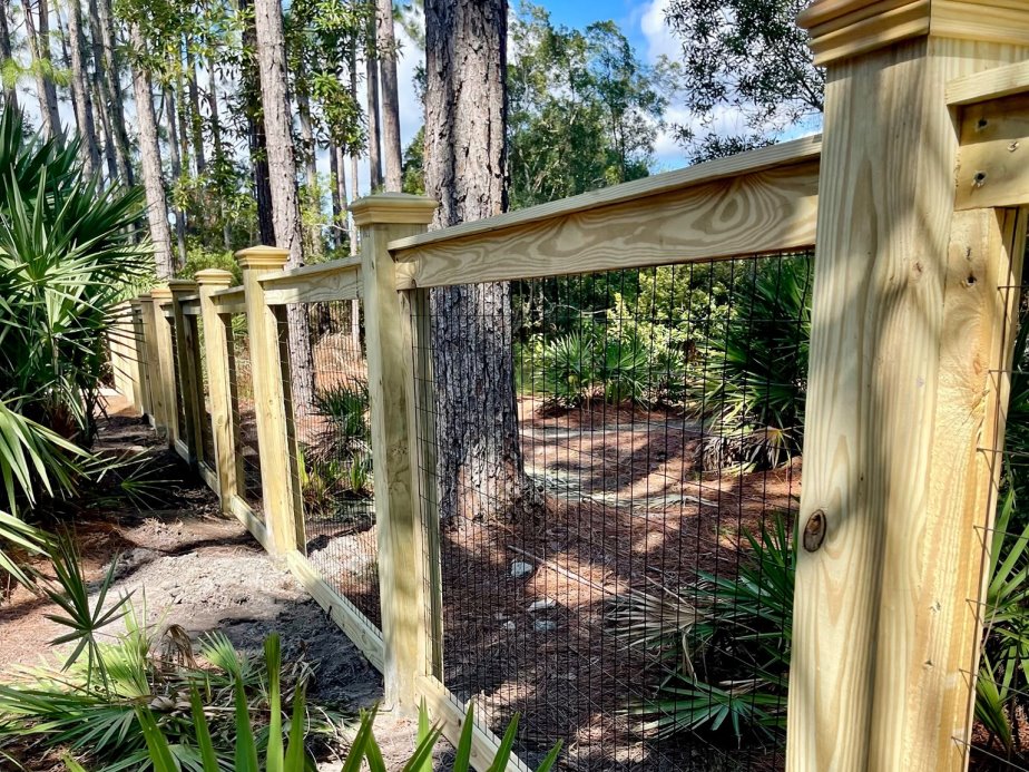 Watercolor FL Wood Fences
