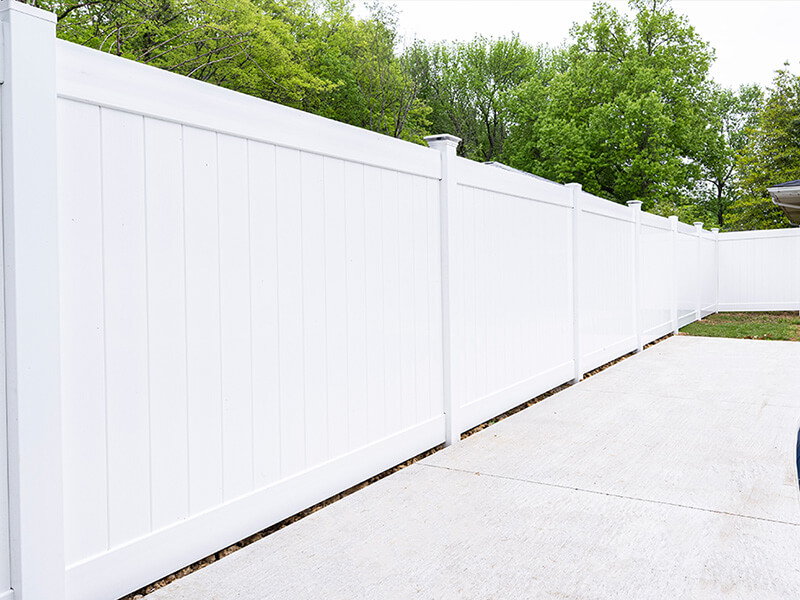Vinyl fence company in the Panama City Florida area.